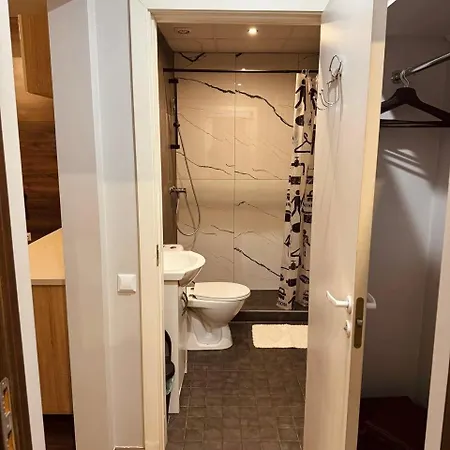 Eksporta 3 Apartment *